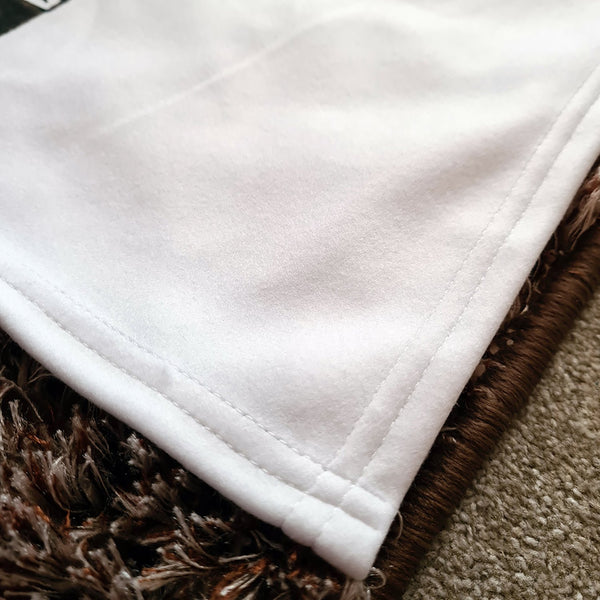 Love Fleece Blanket (white) - The Tiny Art Co
